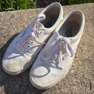White Canvas Sneaker (Women's 8.5)